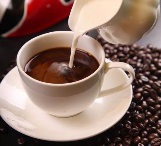 Americano Misto 美式鮮牛奶咖啡